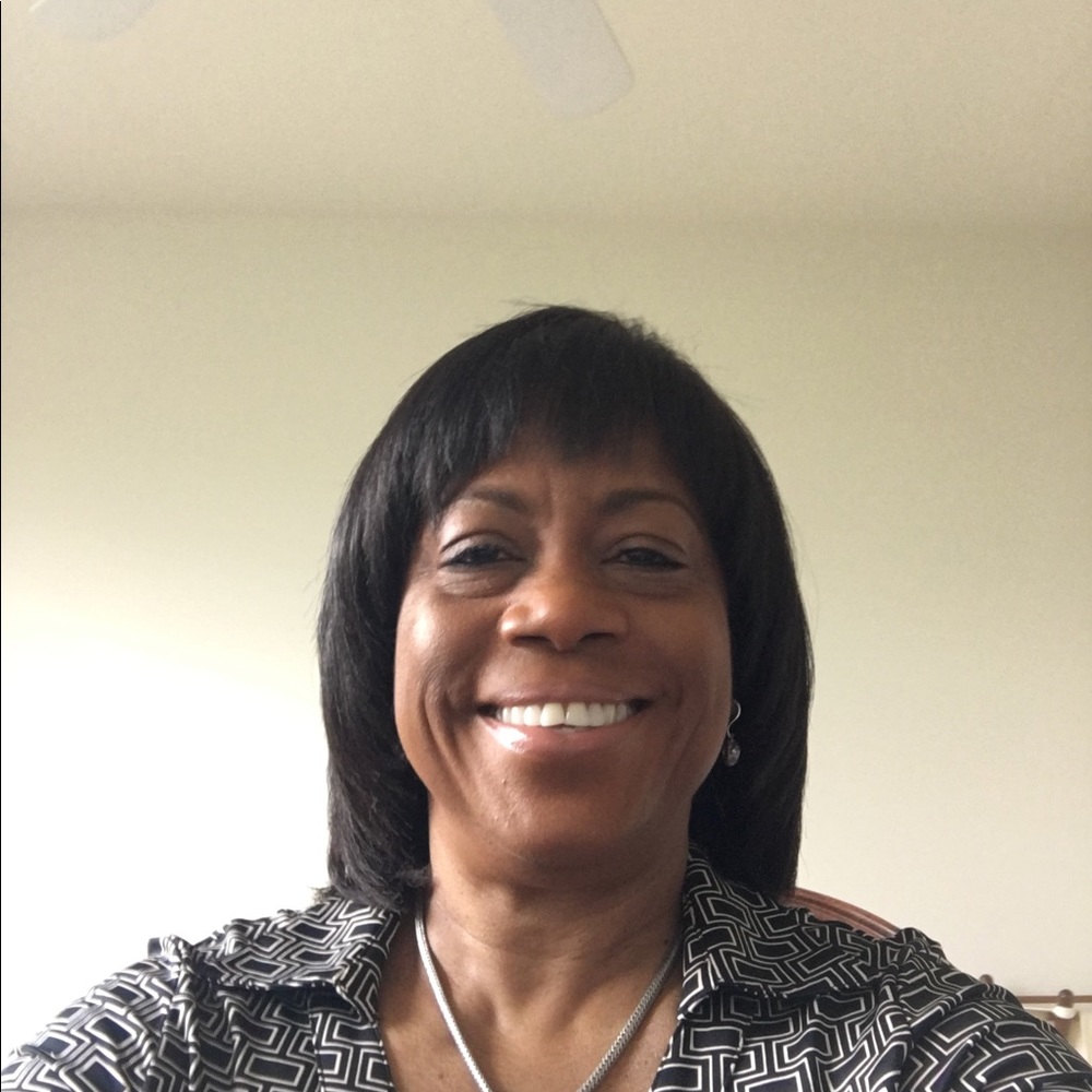 Meet your Posher, Sandra